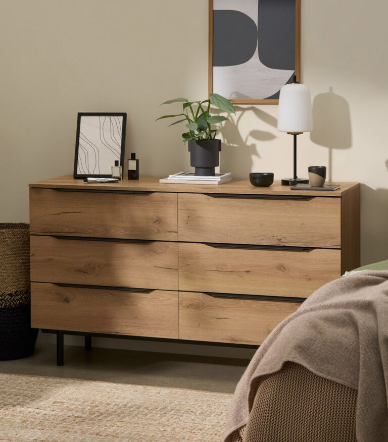 ⁦Damien Wide Chest of Drawers⁩ - الصورة ⁦2⁩